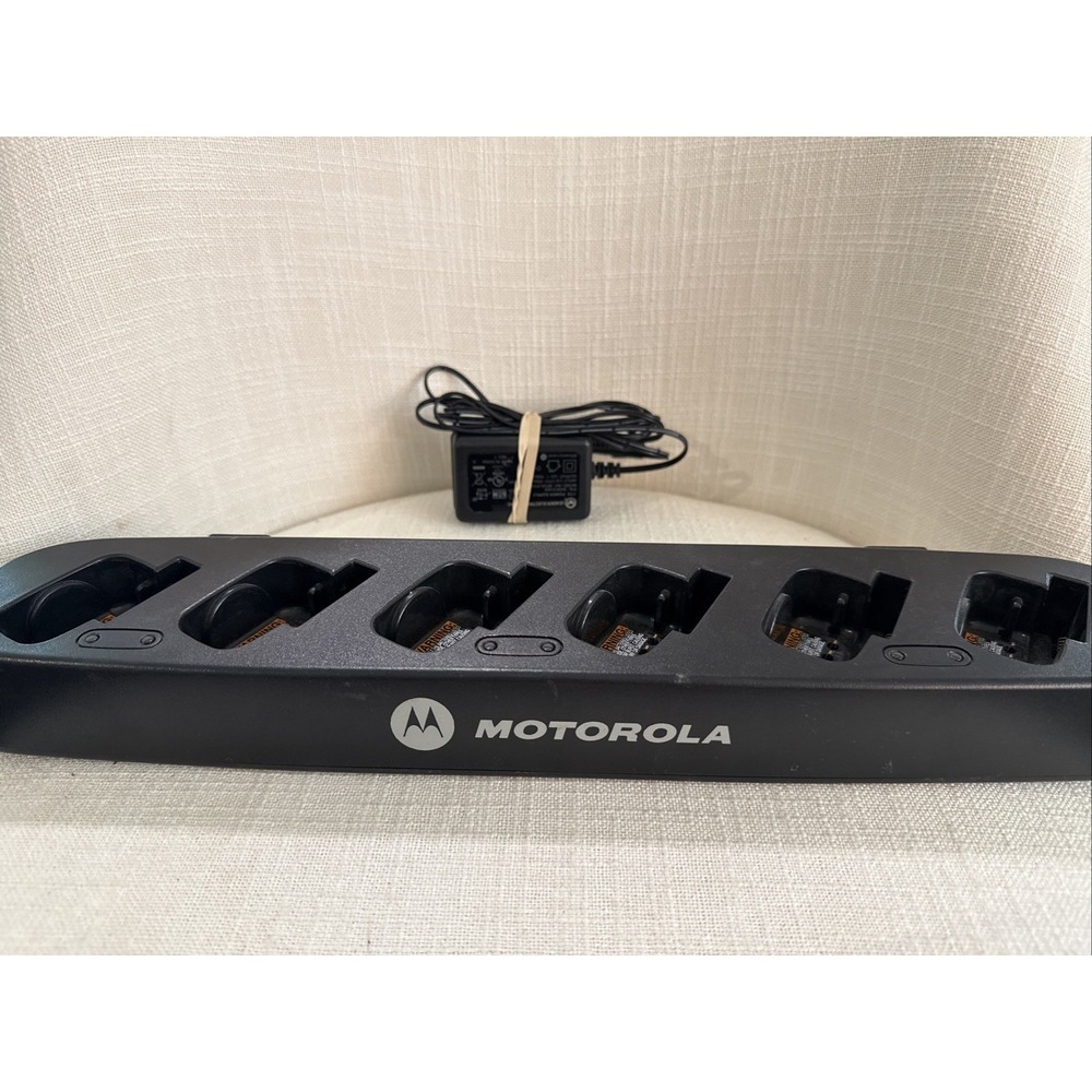 6 bay Motorola  HCTN4002A CLS111‎ Charger Strip For CLS Series Radios-Tested